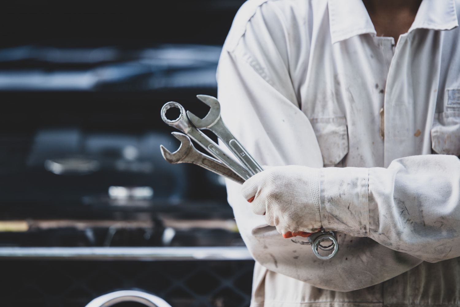 Professional repair, adjustment and tuning of cars